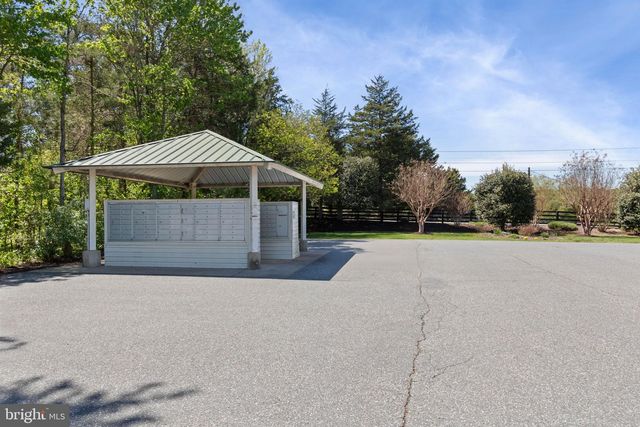1906 LAKEVIEW PKWY, Locust Grove, VA 22508