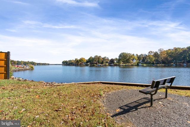 1906 LAKEVIEW PKWY, Locust Grove, VA 22508