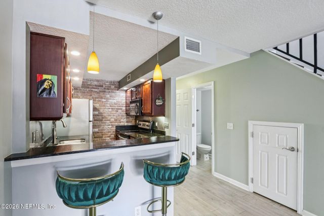 5375 ORTEGA FARMS Boulevard 708, Jacksonville, FL 32210