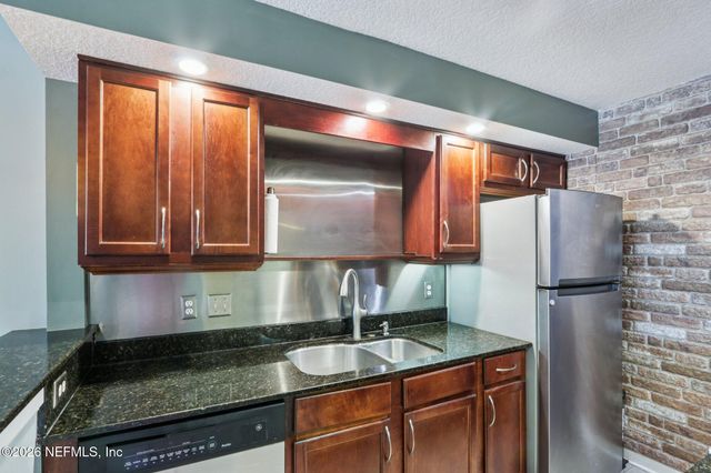 5375 ORTEGA FARMS Boulevard 708, Jacksonville, FL 32210