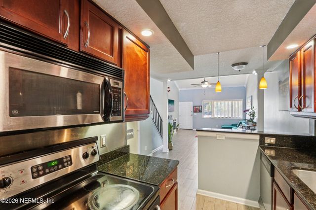 5375 ORTEGA FARMS Boulevard 708, Jacksonville, FL 32210