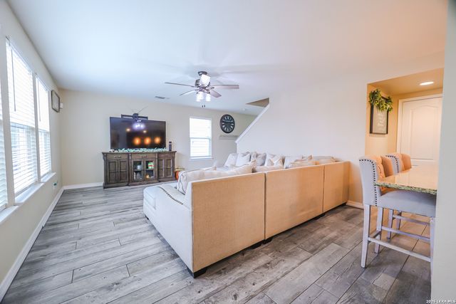 6723 Loma Blanca, San Antonio, TX 78233