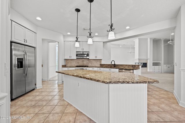 13619 MARSH HARBOR Drive N, Jacksonville, FL 32225