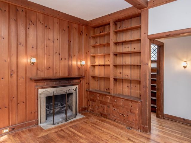 92 Orlin Avenue SE, Minneapolis, MN 55414