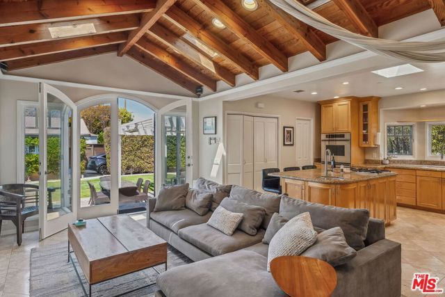 1749 Hill Street, Santa Monica, CA 90405