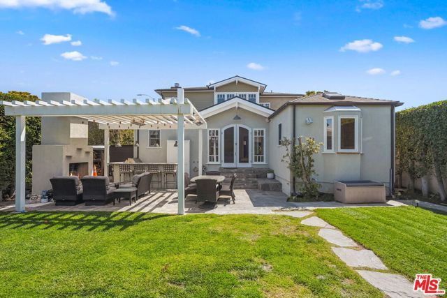 1749 Hill Street, Santa Monica, CA 90405