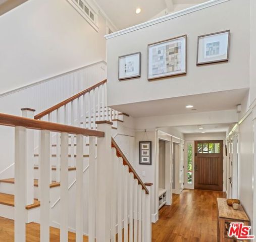 1749 Hill Street, Santa Monica, CA 90405