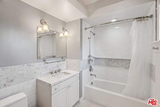 1749 Hill Street, Santa Monica, CA 90405