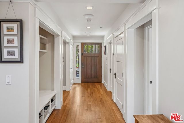 1749 Hill Street, Santa Monica, CA 90405