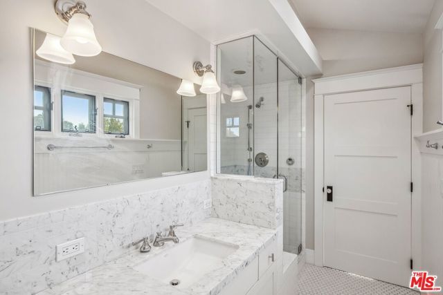 1749 Hill Street, Santa Monica, CA 90405