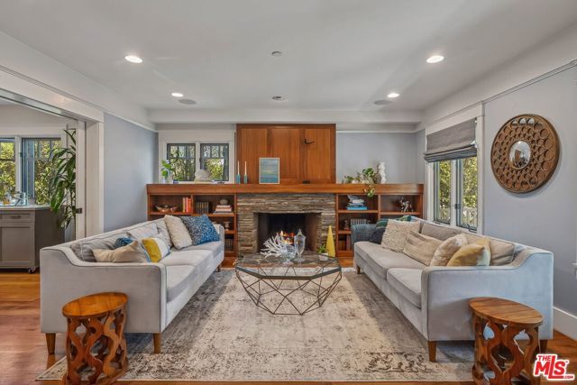 1749 Hill Street, Santa Monica, CA 90405