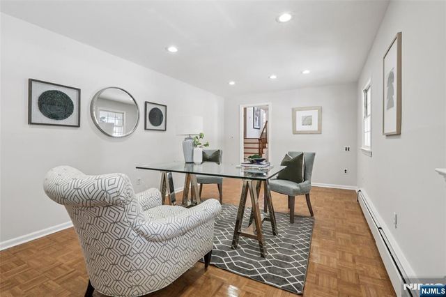 369 W Saddle River Road, Upper Saddle River, NJ 07458