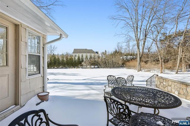 369 W Saddle River Road, Upper Saddle River, NJ 07458