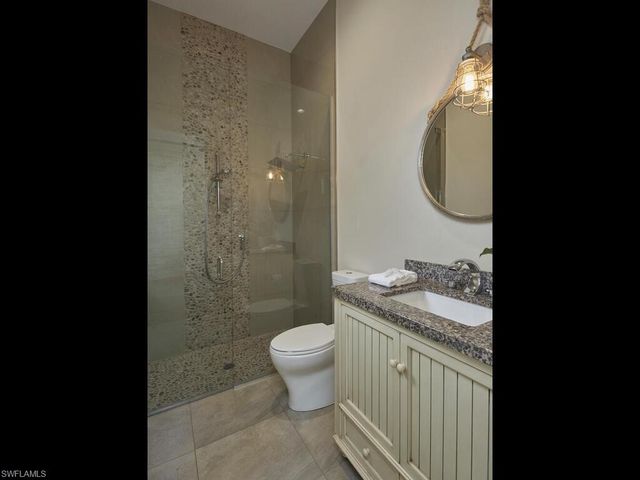 242 2nd AVE S, Naples, FL 34102