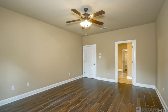 13464 Autumn Run Dr, Walker, LA 70785