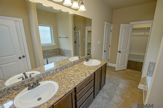 13464 Autumn Run Dr, Walker, LA 70785