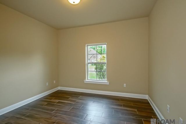 13464 Autumn Run Dr, Walker, LA 70785