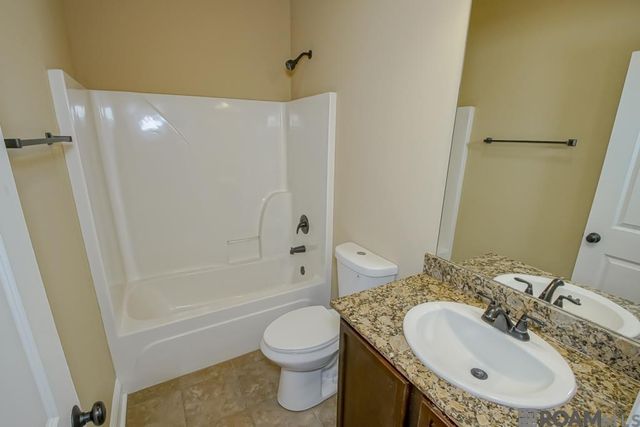 13464 Autumn Run Dr, Walker, LA 70785