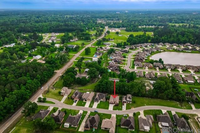 13464 Autumn Run Dr, Walker, LA 70785
