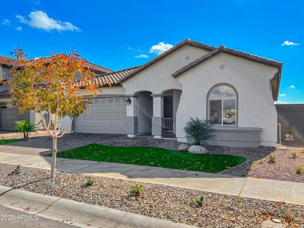 15787 W Mariposa Grande Street, Surprise, AZ 85387 — photo 3