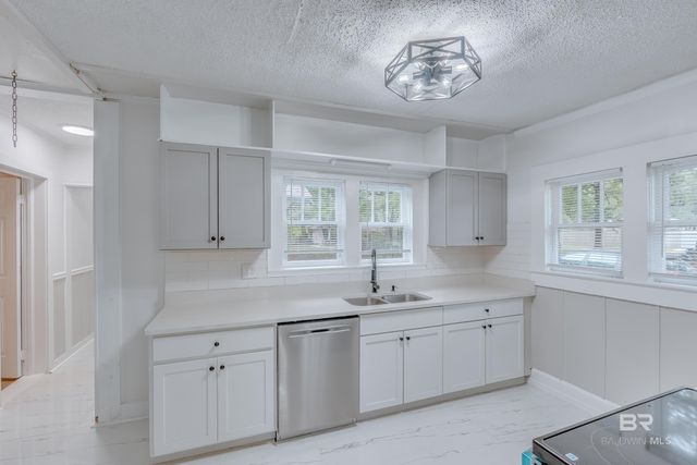 4465 Dauphin Island Parkway, Mobile, AL 36605