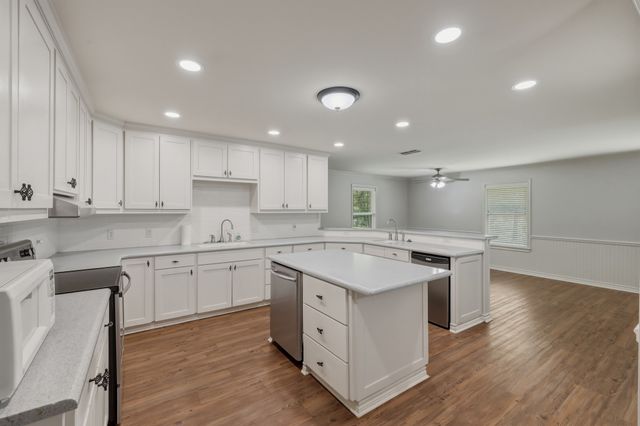 9465 Peninsula Drive, Tyler, TX 75707