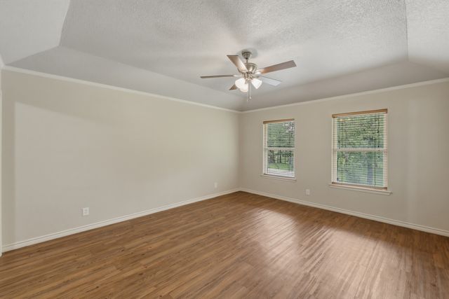 9465 Peninsula Drive, Tyler, TX 75707