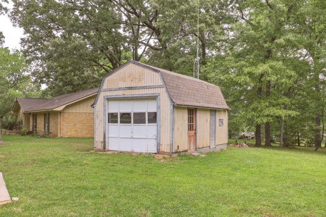 9465 Peninsula Drive, Tyler, TX 75707