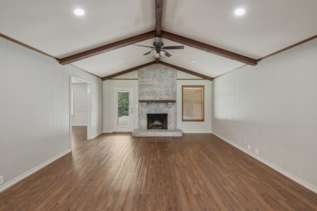 9465 Peninsula Drive, Tyler, TX 75707