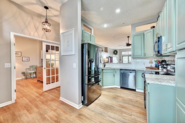 1475 Atlanta Court, Florence, KY 41042