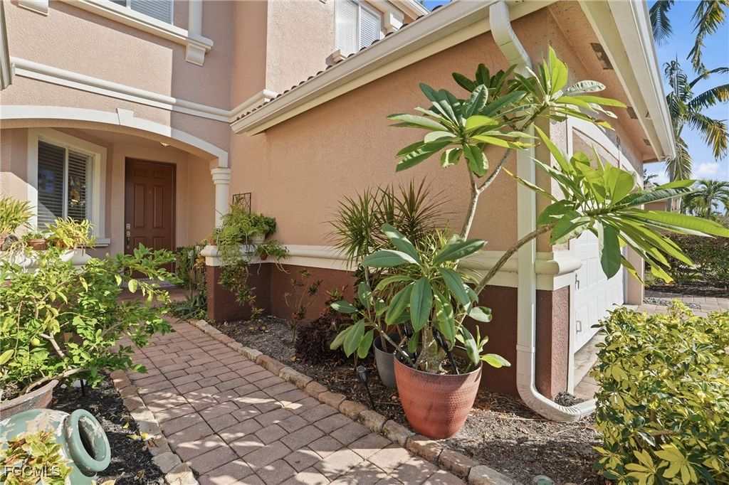 17537 Cherry Ridge LN, Fort Myers, FL 33967