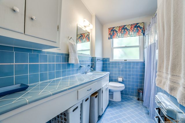 123 Teakwood, San Antonio, TX 78216