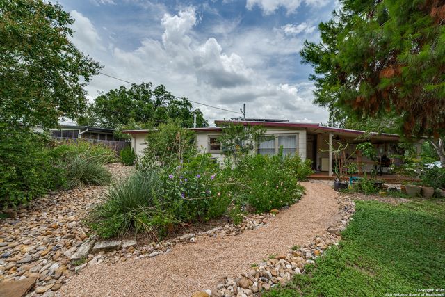 123 Teakwood, San Antonio, TX 78216