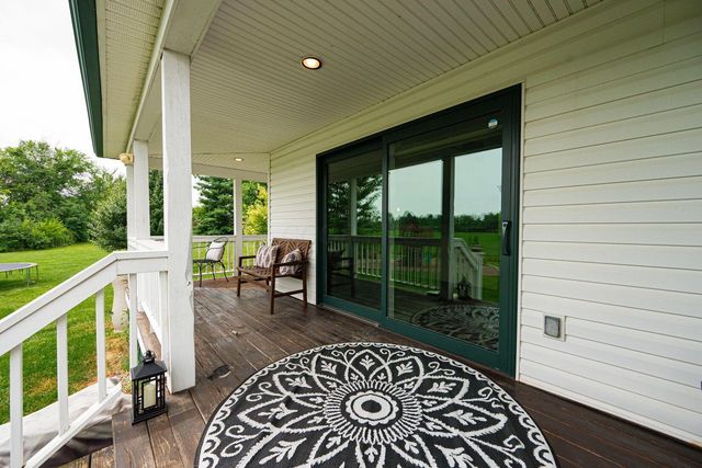 5520 Clover Valley Road, Johnstown, OH 43031