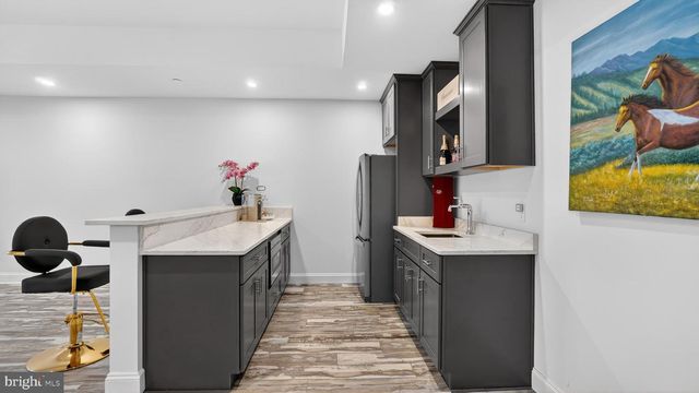 10525 TANAGER LN, Potomac, MD 20854