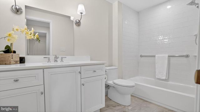 10525 TANAGER LN, Potomac, MD 20854