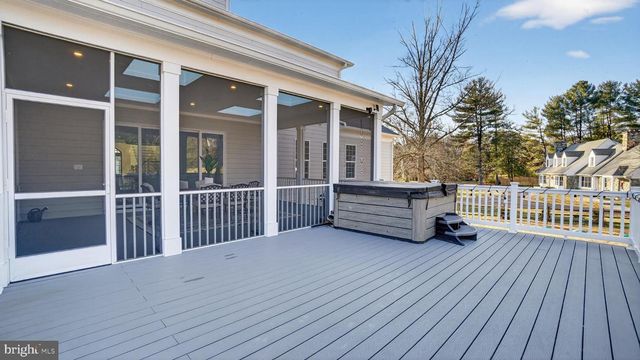 10525 TANAGER LN, Potomac, MD 20854