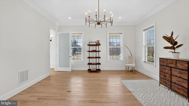 10525 TANAGER LN, Potomac, MD 20854