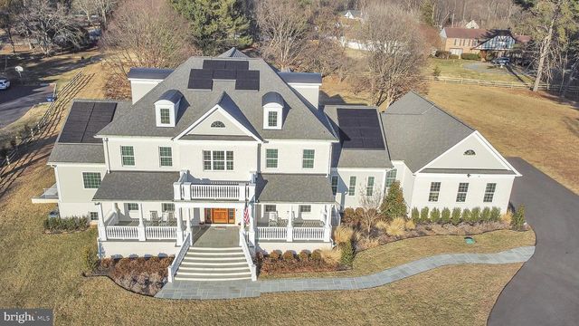 10525 TANAGER LN, Potomac, MD 20854