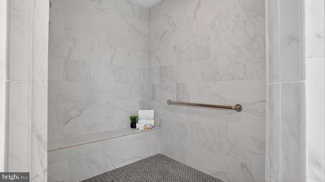 10525 TANAGER LN, Potomac, MD 20854