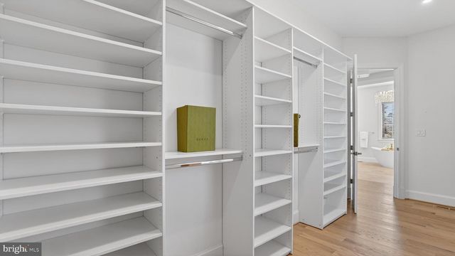 10525 TANAGER LN, Potomac, MD 20854