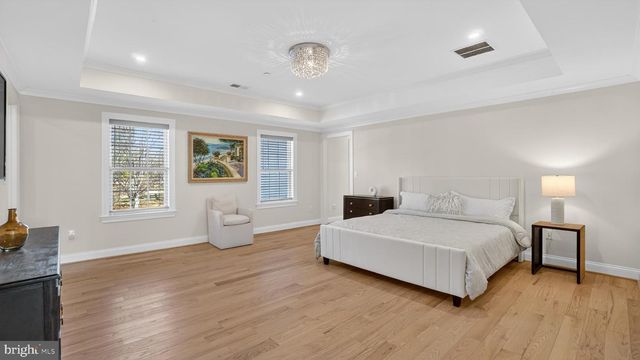 10525 TANAGER LN, Potomac, MD 20854