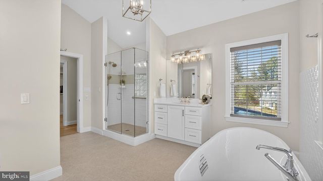 10525 TANAGER LN, Potomac, MD 20854