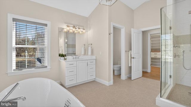 10525 TANAGER LN, Potomac, MD 20854