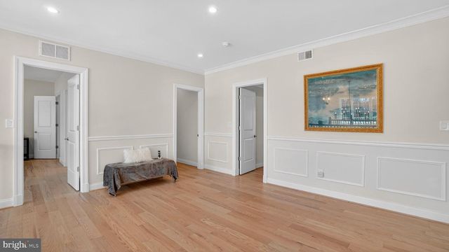 10525 TANAGER LN, Potomac, MD 20854