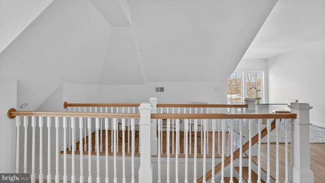 10525 TANAGER LN, Potomac, MD 20854