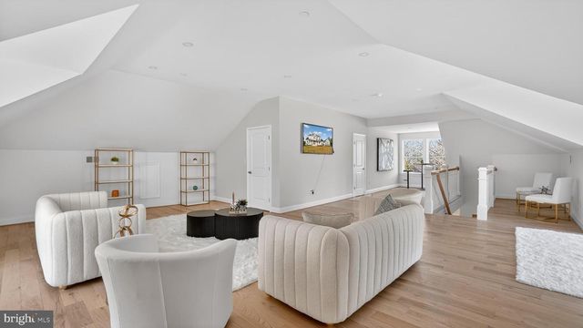 10525 TANAGER LN, Potomac, MD 20854