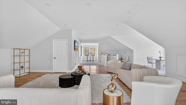 10525 TANAGER LN, Potomac, MD 20854