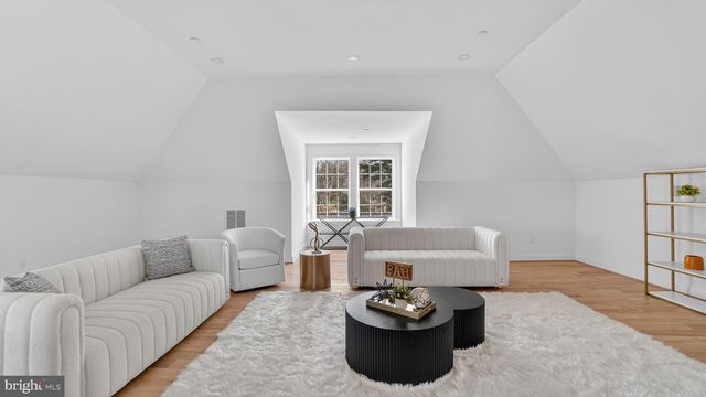 10525 TANAGER LN, Potomac, MD 20854