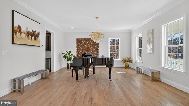 10525 TANAGER LN, Potomac, MD 20854